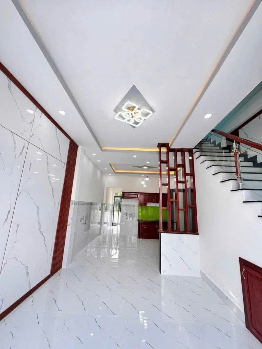 Bán nhà hoàn công 4,5x18m, 3 phòng ngủ 2WC giá 1,8 tỷ tại thị trấn Đức Hòa - Ảnh thu nhỏ 3