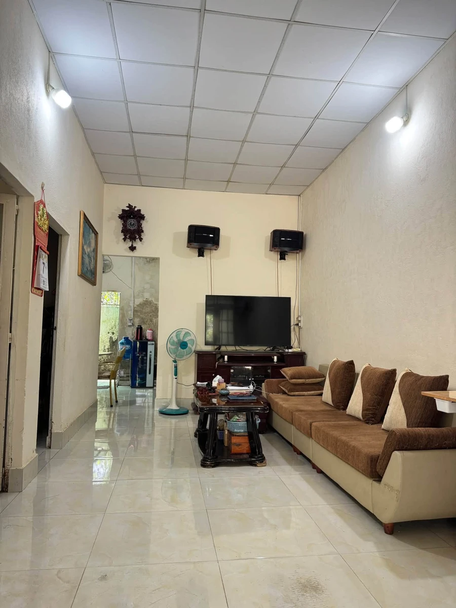 Bán nhà hẻm 108m2, 2PN tại Bảo Lộc, 1,99 tỷ - Ảnh 1