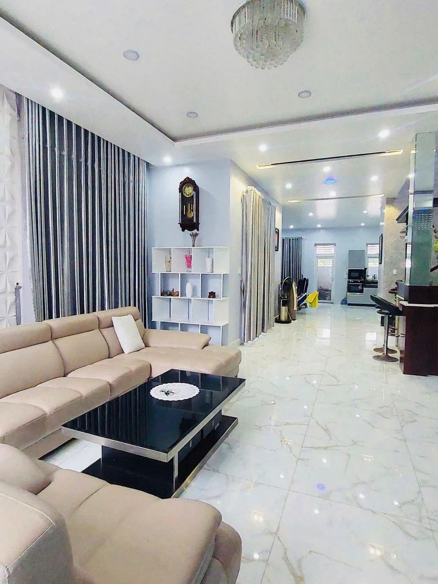 Bán nhà biệt thự 10x27 đường Võ Văn Tần, Rạch Giá, An Giang giá 6,9 tỷ - Ảnh thu nhỏ 3