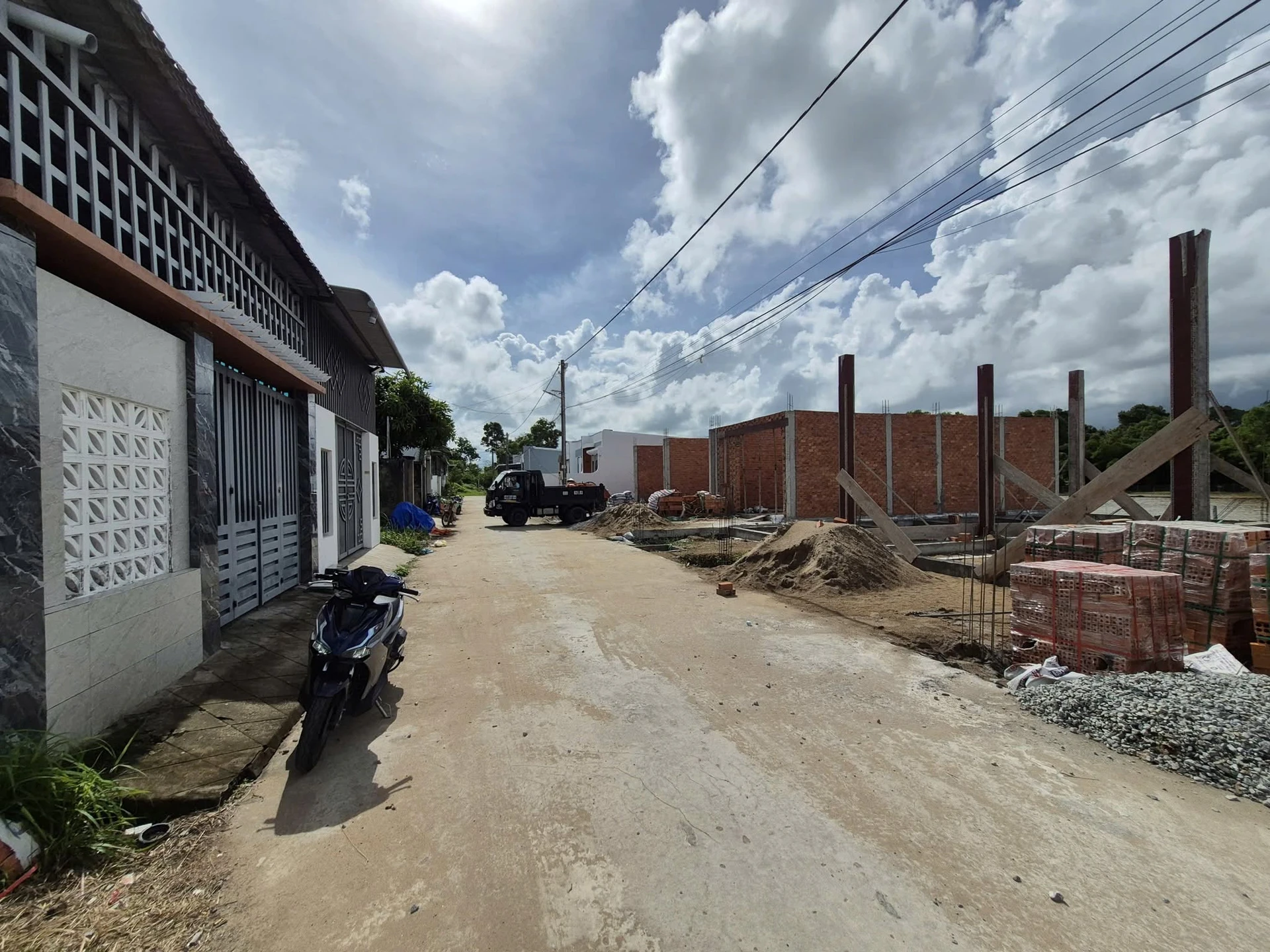 Bán đất mặt tiền Nguyễn Huy Tường, Rạch Giá, 95m² - 1 tỷ 5 - Ảnh 1