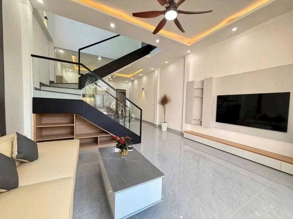 Nhà lầu Phước Tân 130m² 3 phòng ngủ, sổ hồng riêng - Ảnh thu nhỏ 3