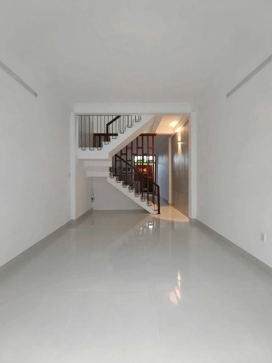 Bán nhà 1 trệt 1 lầu 68.5m2 Huỳnh Thị Khá, Phan Thiết 2 tỷ - Ảnh thu nhỏ 3