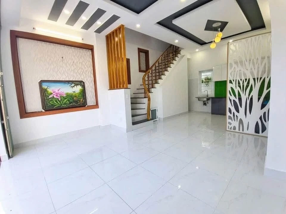 Bán nhà 1 trệt 3 lầu 42.8m2 Lê Hồng Phong, 5.7 tỷ - Ảnh thu nhỏ 4