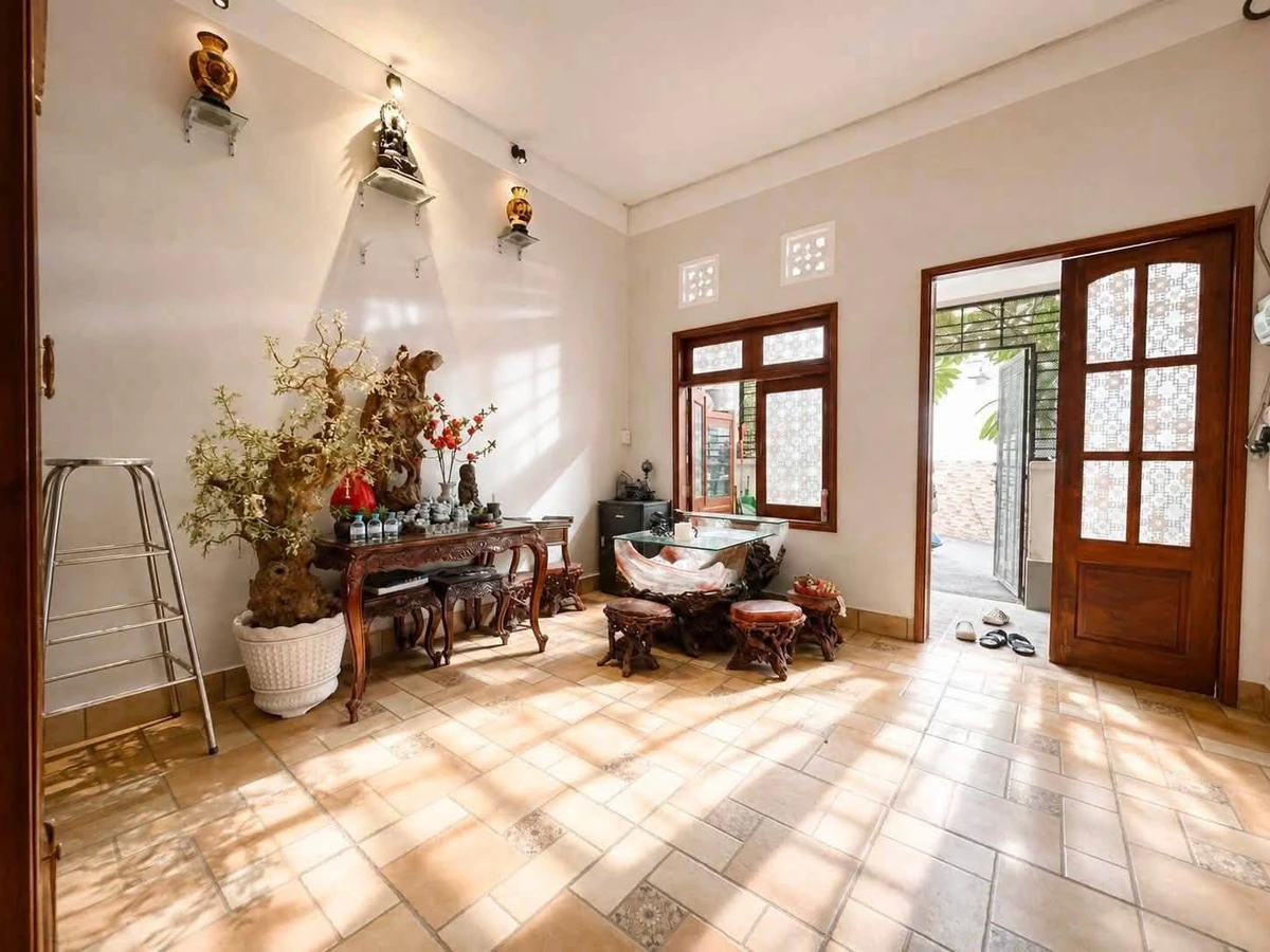Bán nhà hẻm xe hơi trục Cách Mạng Tháng Tám, Quận 3, 72m2, hơn 12 tỷ - Ảnh thu nhỏ 3