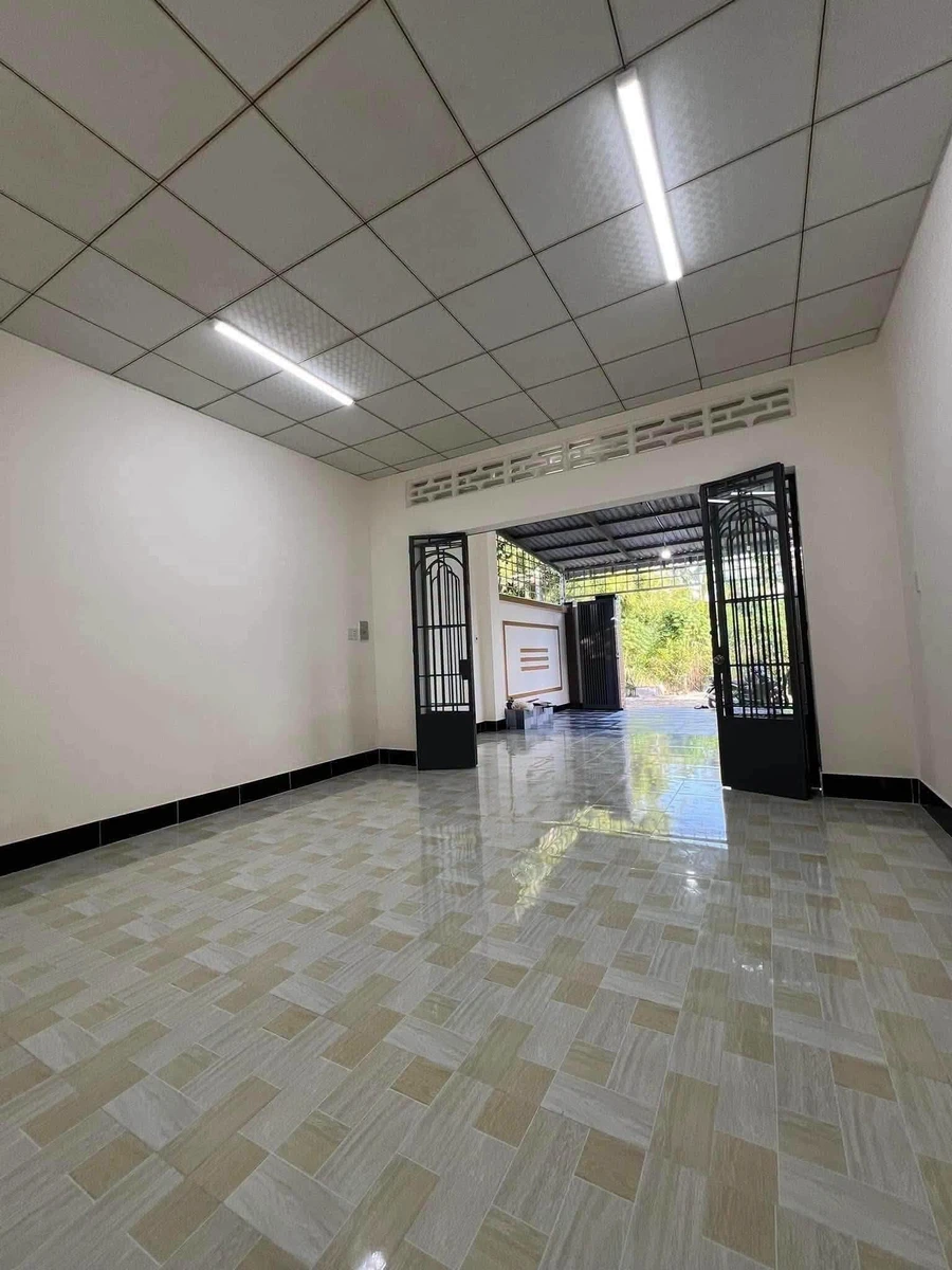 Bán nhà 2 phòng ngủ 5x25m giá 780 triệu, hẻm 13 Bàu Ếch, Phường Long Hoa, Tây Ninh - Ảnh thu nhỏ 4