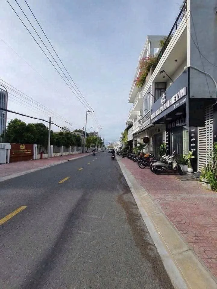 Bán đất mặt tiền kinh doanh 102m2 Phan Thiết, Bình Thuận - Ảnh 1
