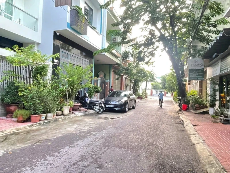 Bán lô đất 901m2 Bảo Lộc Lâm Đồng giáp hồ mặt tiền 46m phien