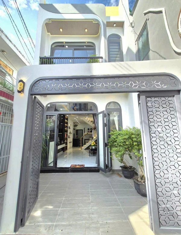 Bán nhà cấp 4 hẻm xe hơi Nguyễn Văn Trỗi, TP Bà Rịa, 100m2, 3PN, giá 2,5 tỷ 1ty320