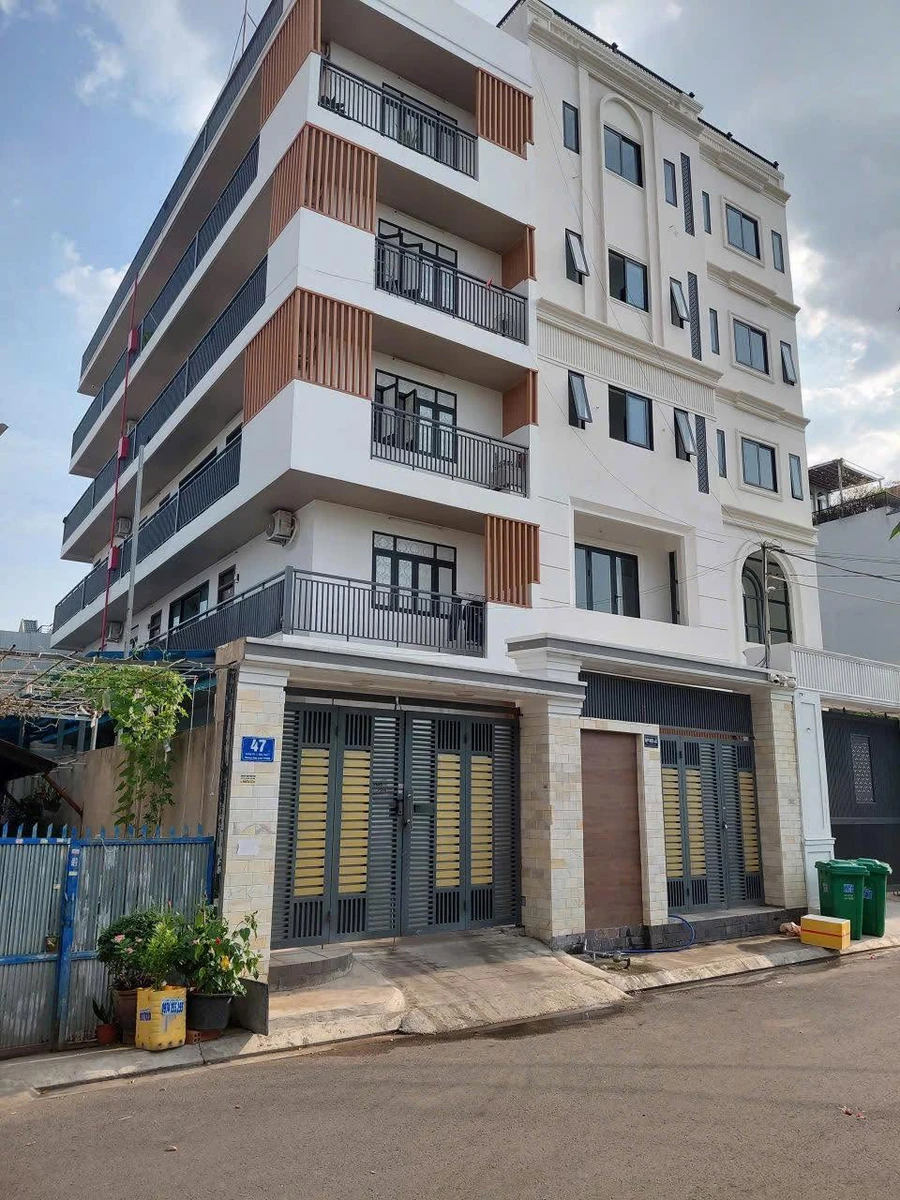 Bán shophouse 374m2 Quốc Lộ 13 Hiệp Bình Thủ Đức 44 tỷ - Ảnh 1