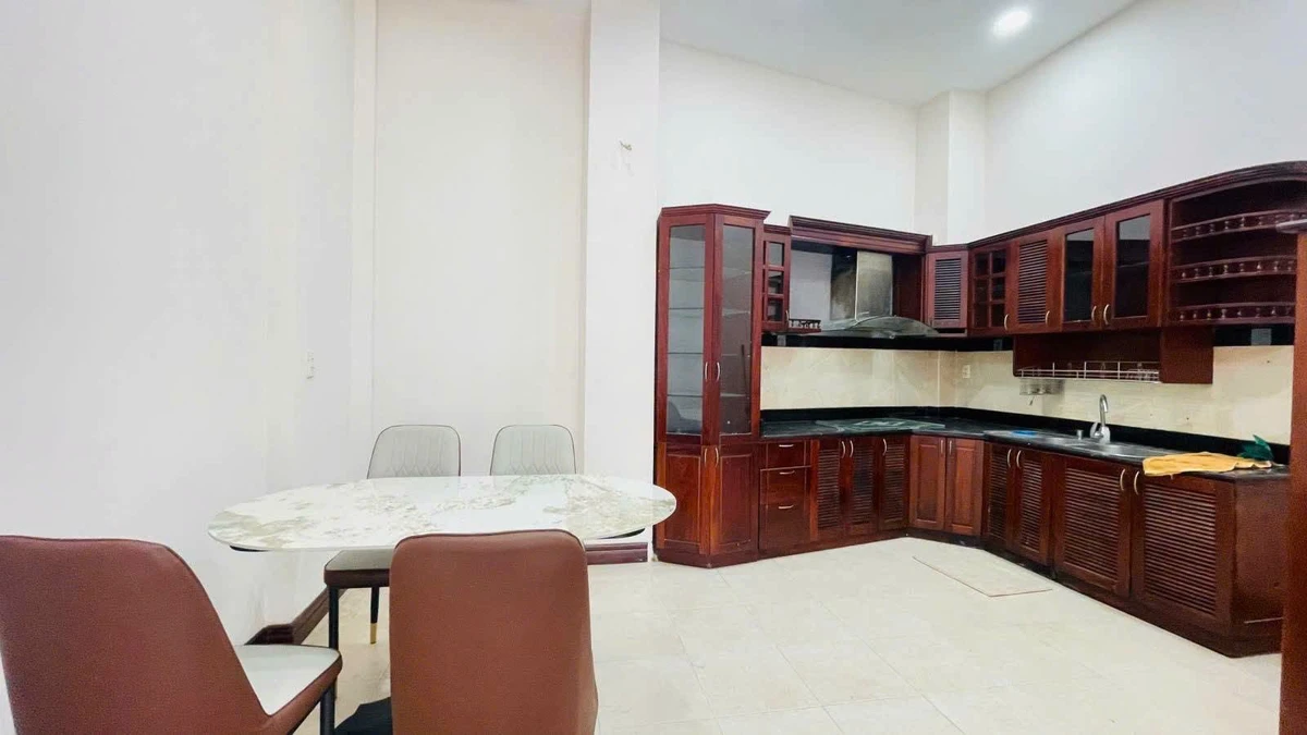 Bán nhà Trần Hưng Đạo Quận 5, 48m2, 6 phòng ngủ, 15 tỷ - Ảnh thu nhỏ 4