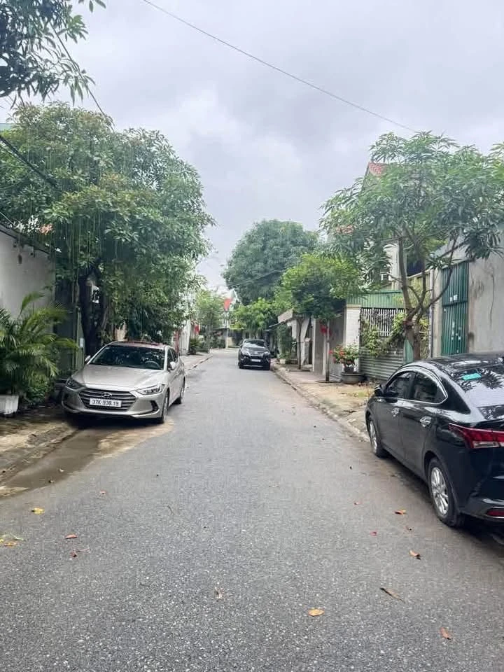 Nhà bán 3 tầng 137,5m² mặt tiền 8m Tôn Thất Tùng Quận 10 - Ảnh thu nhỏ 2