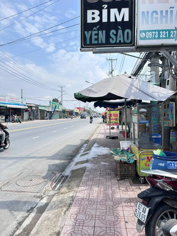 Bán lô đất 2 căn nhà mặt tiền Tỉnh lộ 824, Đức Hòa, 8 tỷ