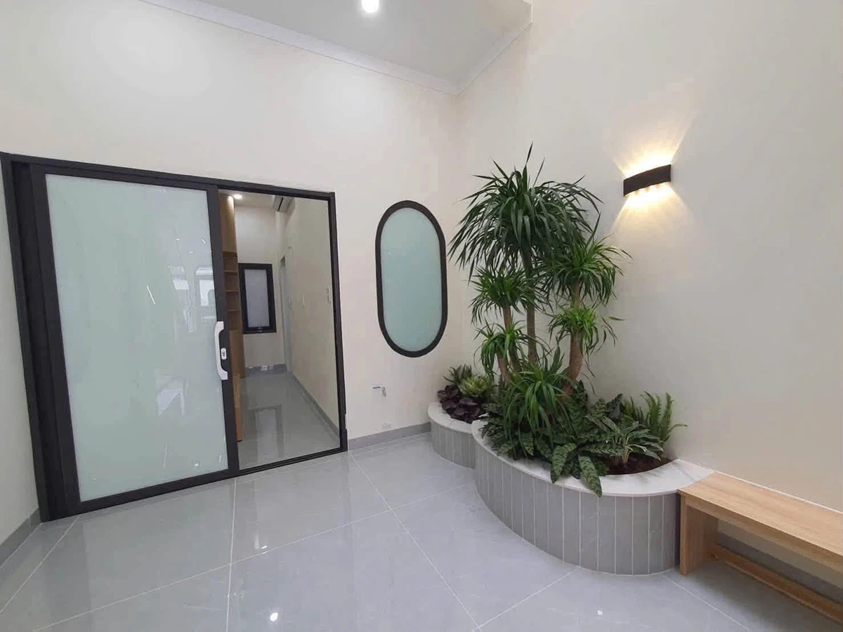 Bán nhà phố 3PN 200m² Quận 1 giá 4 tỷ 850 triệu - Ảnh thu nhỏ 5