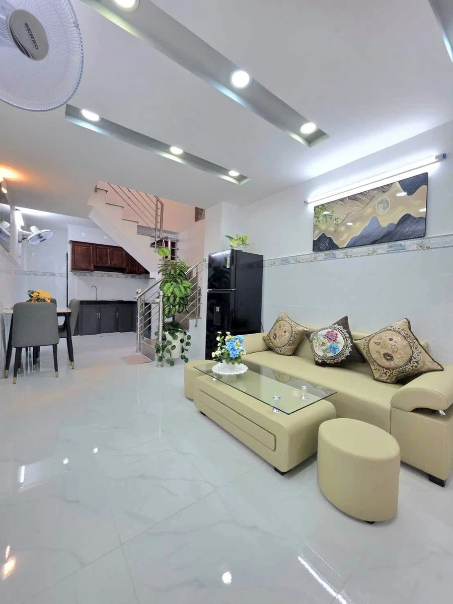 Bán nhà hẻm 2266 Huỳnh Tấn Phát, Nhà Bè, 3,2x10m, 1 trệt 2 lầu, 4PN, giá 2,48 tỷ - Ảnh thu nhỏ 3