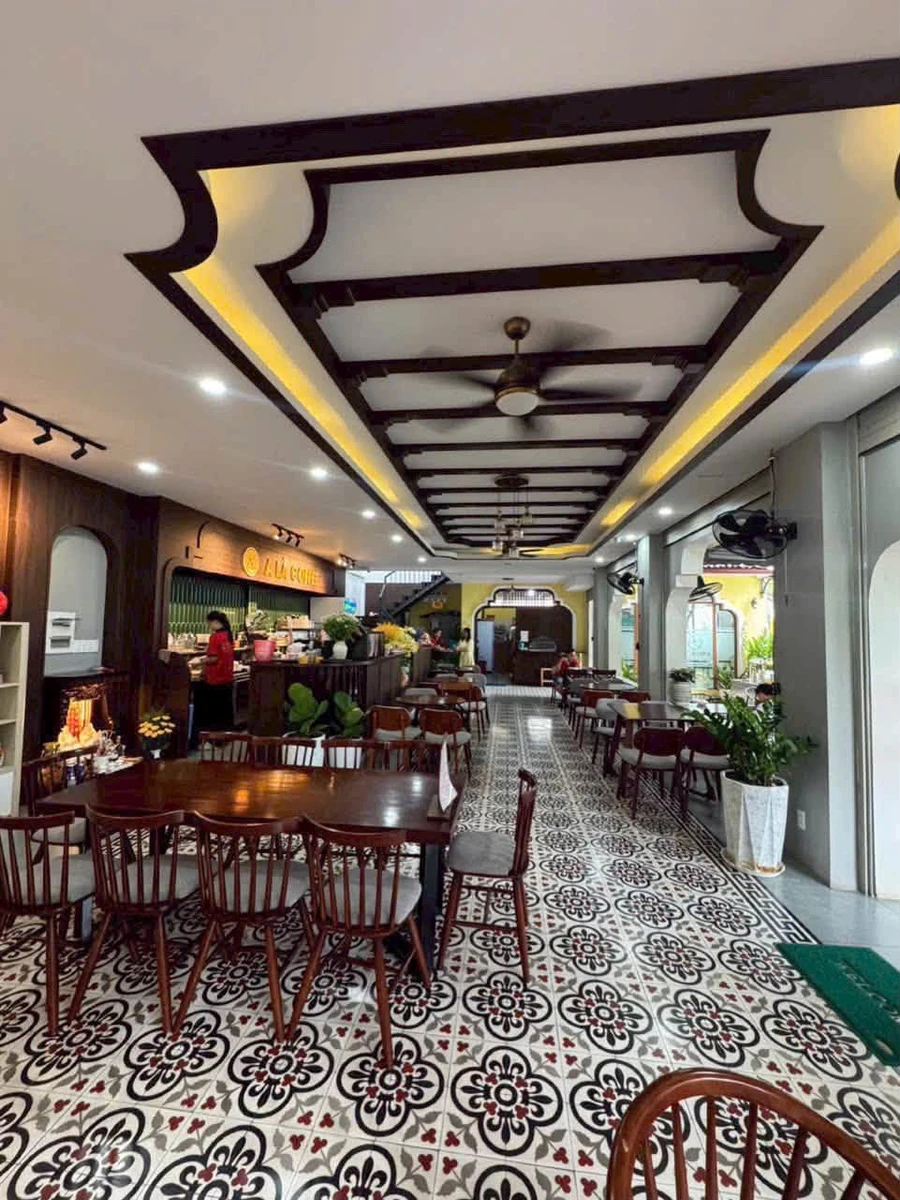 Bán góc 2 mặt tiền shophouse 330m² Quận 1 kinh doanh café - Ảnh thu nhỏ 2