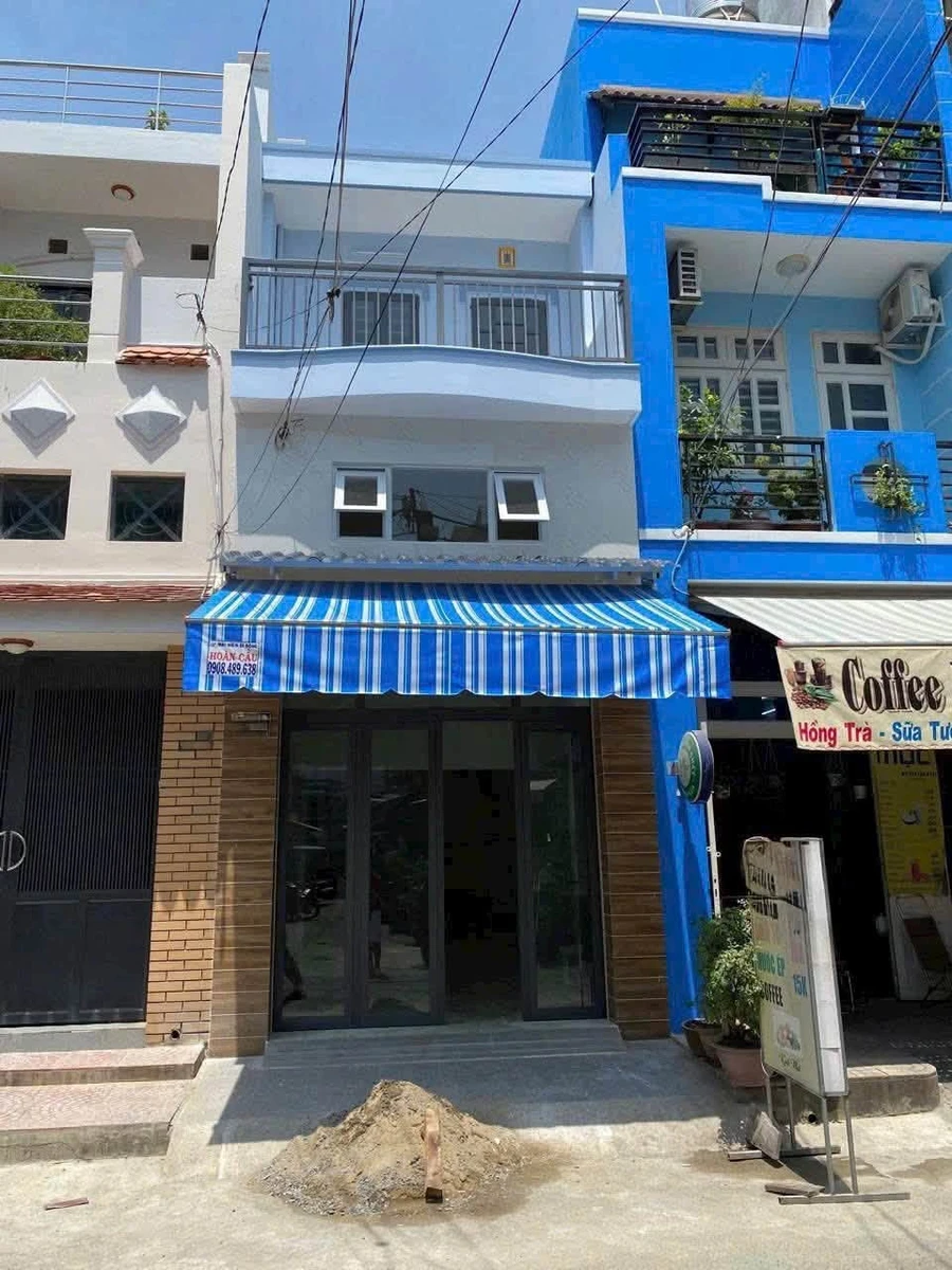 Bán nhà phố 50m² mặt tiền nội bộ Âu Cơ, Quận 11, 3 tầng 8,2 tỷ - Ảnh 1