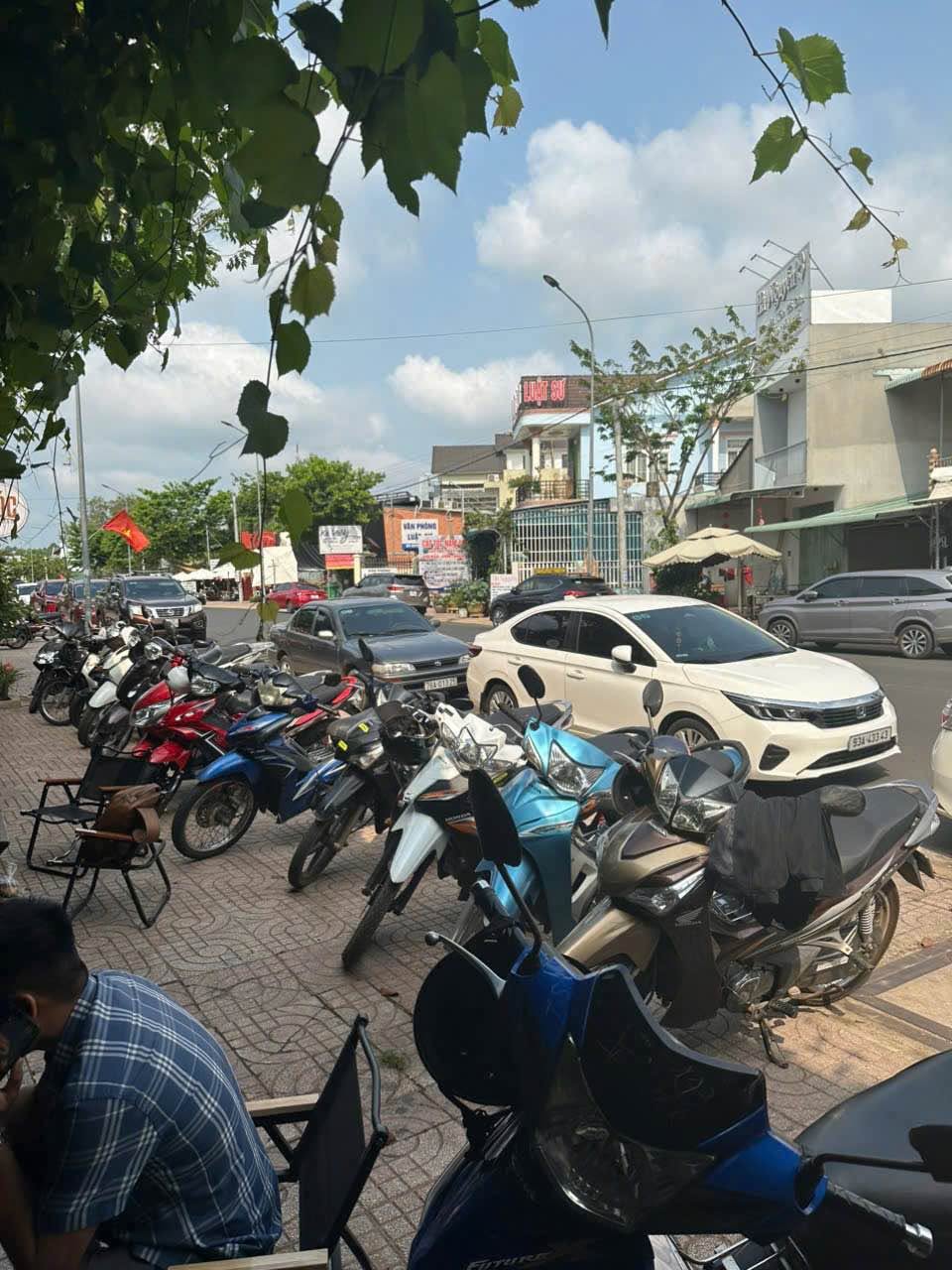 Sang nhượng quán cà phê 200m² mặt tiền Lý Thường Kiệt Đồng Xoài