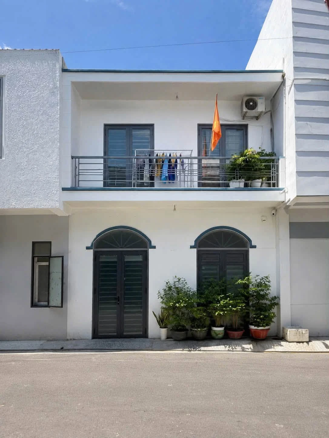 Bán nhà 2 tầng 30m2 hẻm đường Sư Vạn Hạnh, Bắc Nha Trang, giá 2,45 tỷ - Ảnh 1