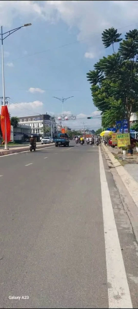 Bán nhà góc 2 mặt tiền 198m2 Hòa Thành Tây Ninh 1 tỷ 550 - Ảnh 1