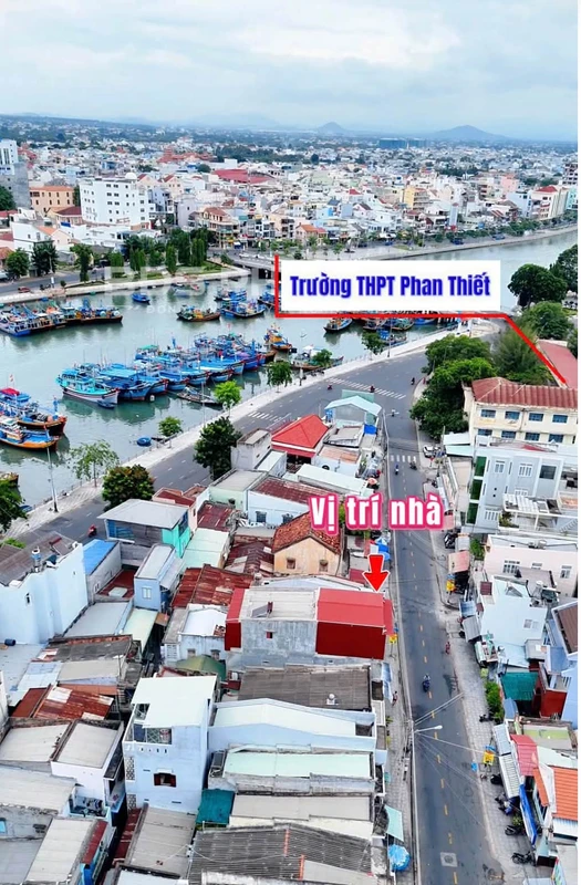 Bán nhà lô góc mặt tiền Võ Thị Sáu 40m² Phan Thiết 2,7 tỷ