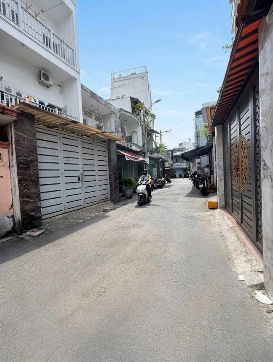Bán nhà hẻm ô tô 110m2, 4 tầng, 4PN gần Nguyễn Kiệm, Gò Vấp - 11,99 tỷ - Ảnh thu nhỏ 2