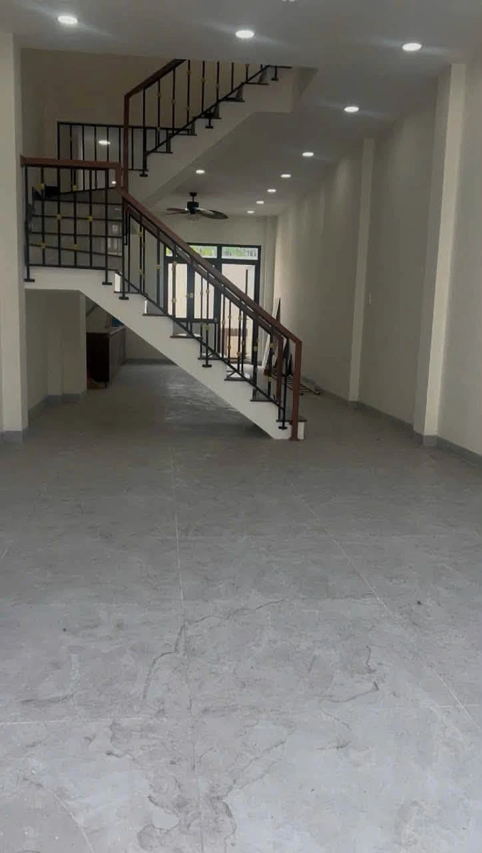 Bán nhà 1 trệt 2 lầu 80m² 3PN gần mặt tiền Tô Ký, giá 5,8 tỷ - Ảnh thu nhỏ 2