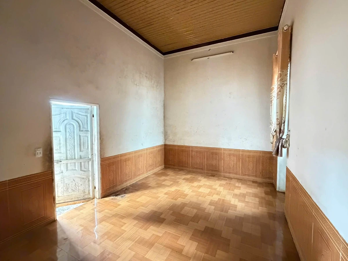 Bán nhà 12x17m, 3PN, 2WC tại Hàng Hiếm, giá 1,7 tỷ - Ảnh thu nhỏ 4