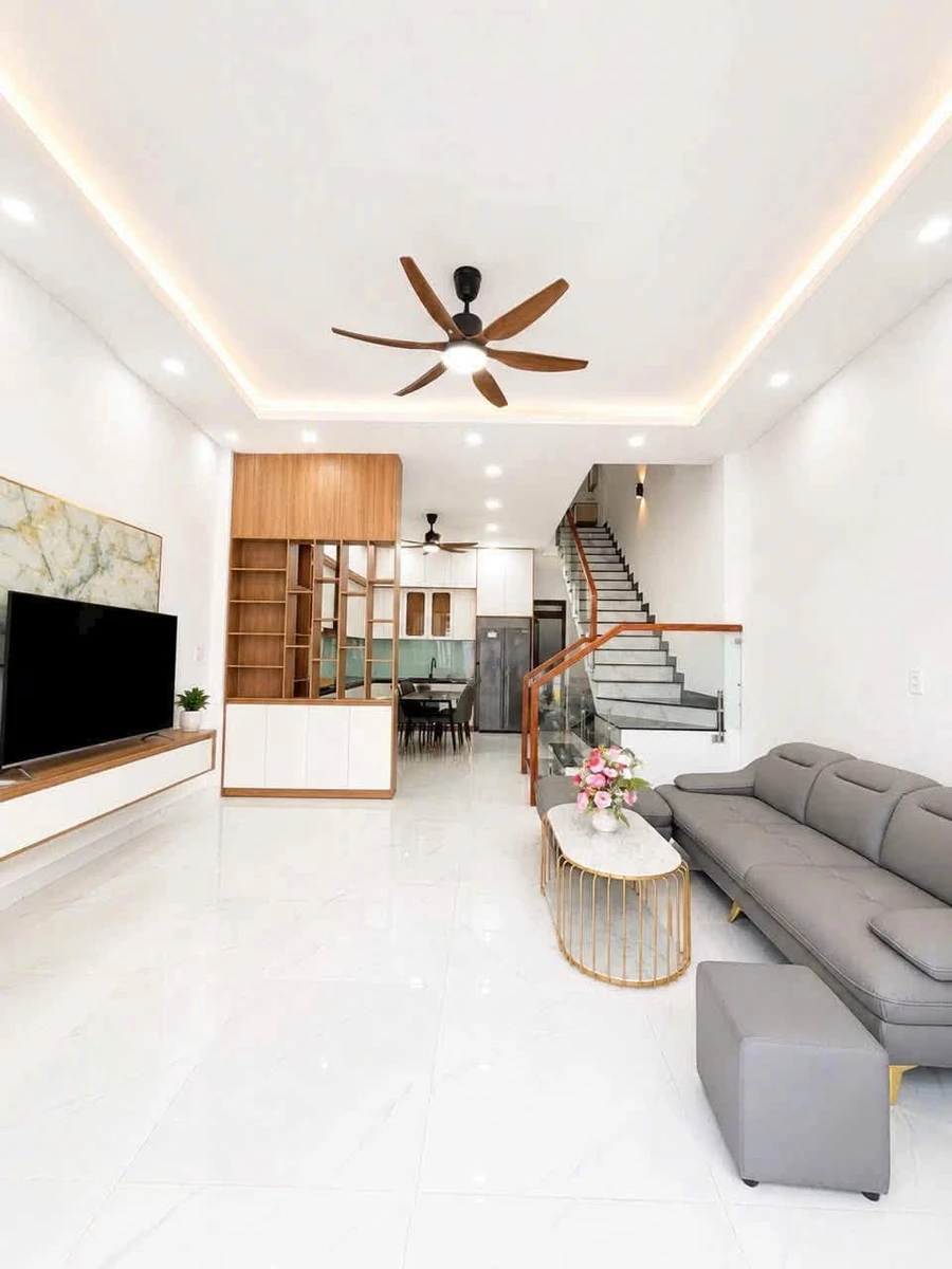 Nhà mặt tiền bán Nguyễn Trường Tộ 105m² giá 2 tỷ 960 - Ảnh thu nhỏ 3