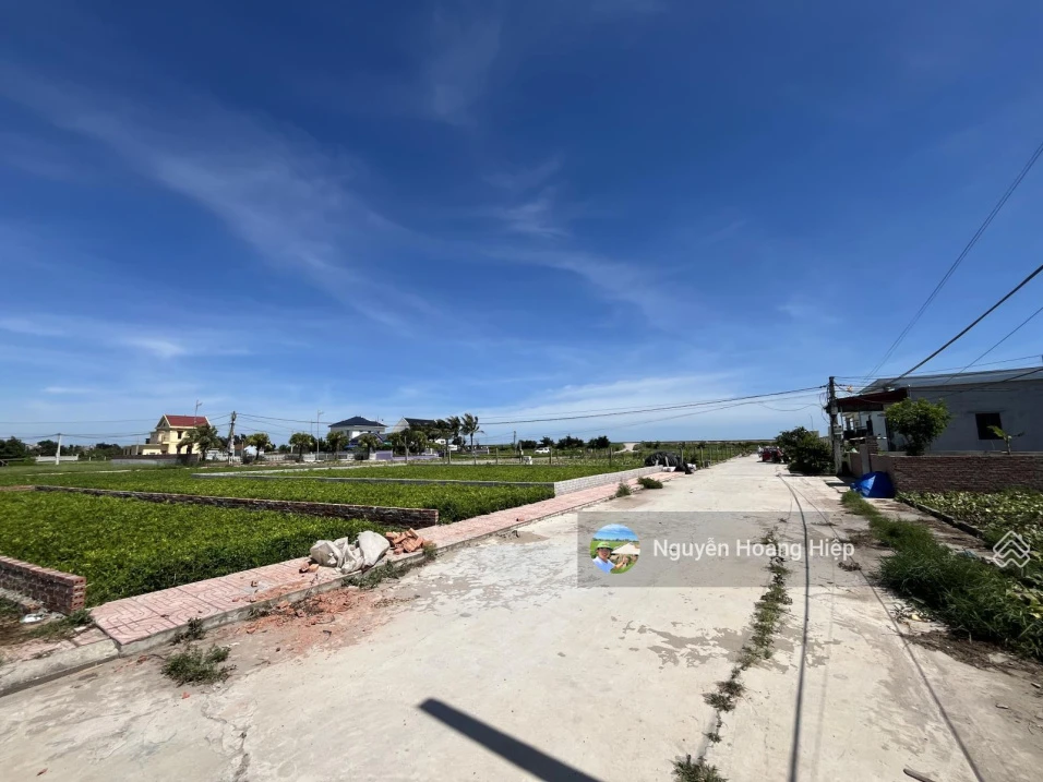 Bán gấp đất biển Quất Lâm Nam Định cách bãi tắm 100m, đường ôtô tránh cạnh khu du lịch giá 1.x tỷ - Ảnh thu nhỏ 2