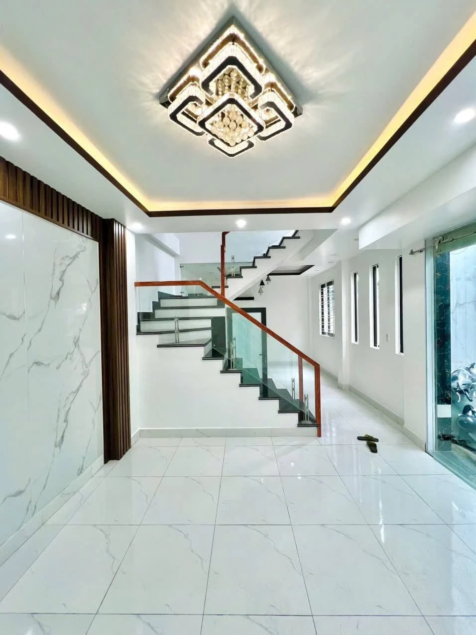 Bán nhà 4 tầng 38m² Lê Lai, Quận 1 - 2.9 tỷ - Ảnh 1