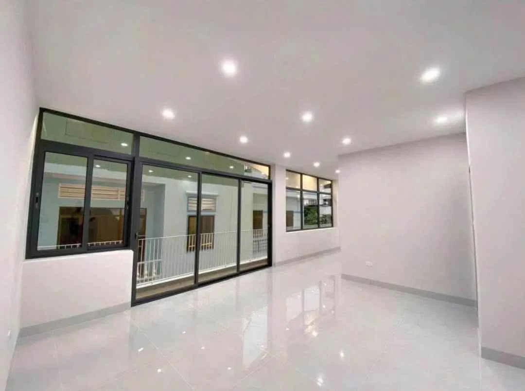 Cho thuê nhà nguyên căn 2 tầng 90m2 Diên Hồng - Ảnh thu nhỏ 2