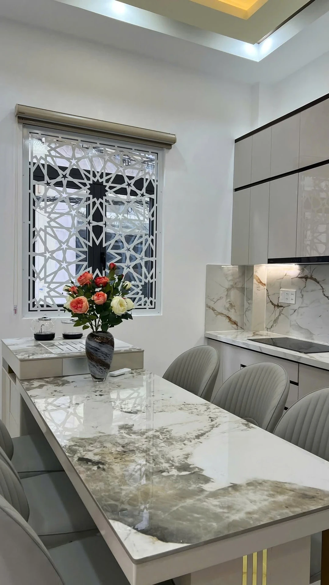 Bán nhà hẻm xe hơi Thành Thái Q10, 51m², 5PN, 12 tỷ - Ảnh 1