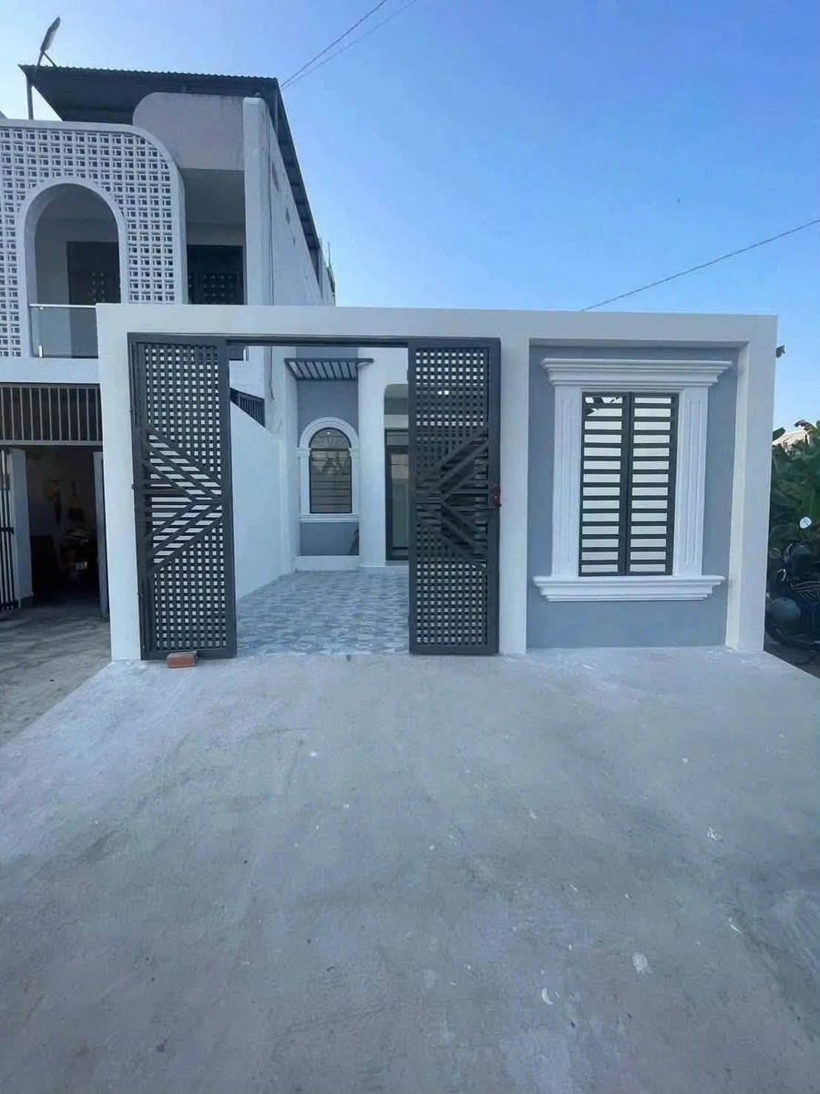 Bán nhà mặt tiền Văn Lang, 5x20m, 2PN, Nhà Bè - Ảnh 1