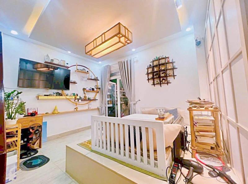 Bán nhà 6 phòng 132m2 kinh doanh gần chợ Nam Thiên, Đà Lạt