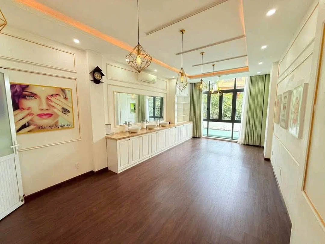 Bán nhà mặt tiền 90m² 1 trệt 3 lầu khu Song Ngữ, Phường 9, Vũng Tàu giá 11,5 tỷ - Ảnh thu nhỏ 3