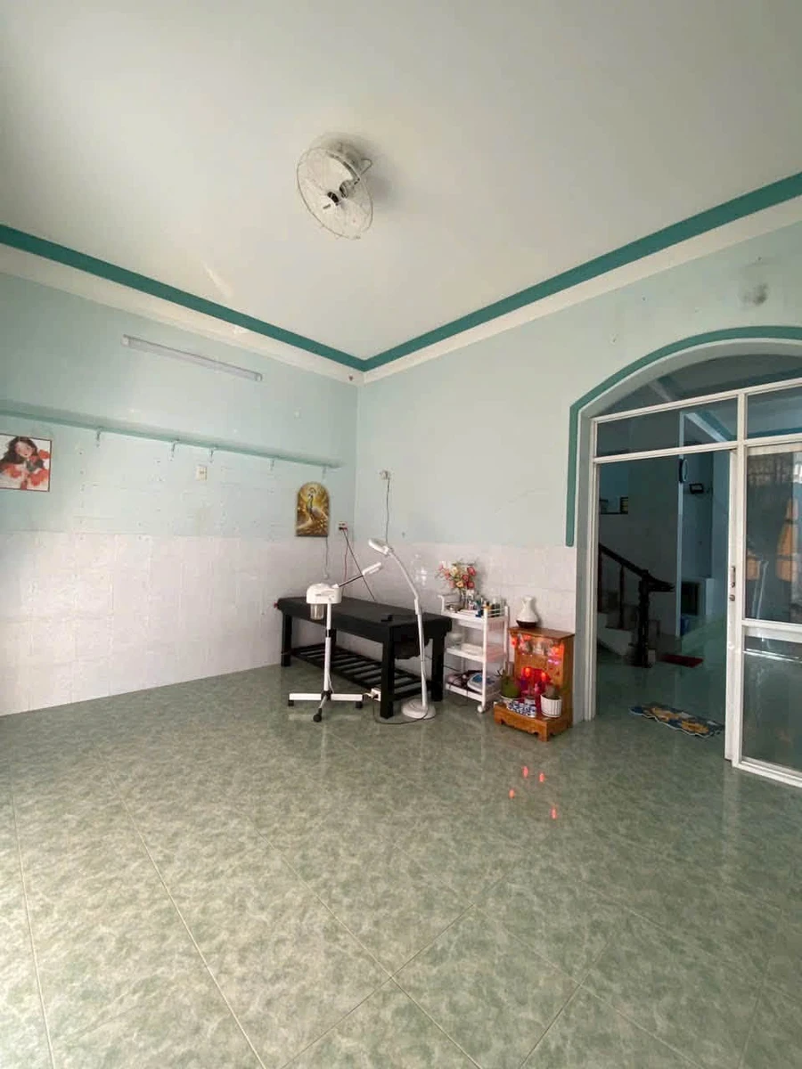 Bán nhà lầu 2PN mặt tiền Nguyễn Sắc Kim Phan Thiết 75.6m2 - Ảnh thu nhỏ 4