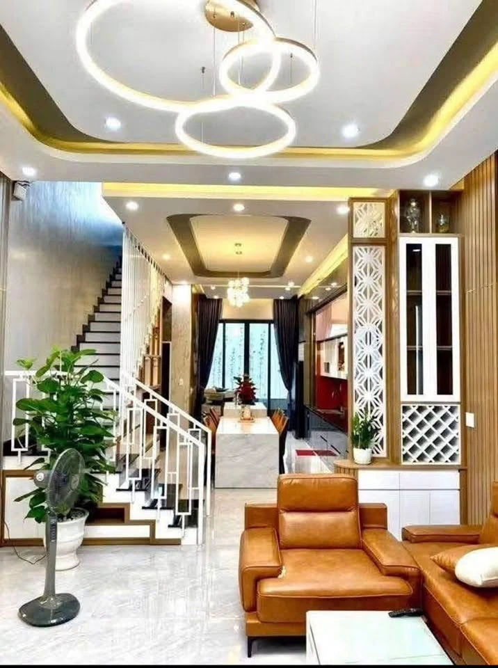 Bán nhà mặt tiền Trần Cao Vân 110m² 3 phòng ngủ Quảng Ngãi - Ảnh thu nhỏ 3