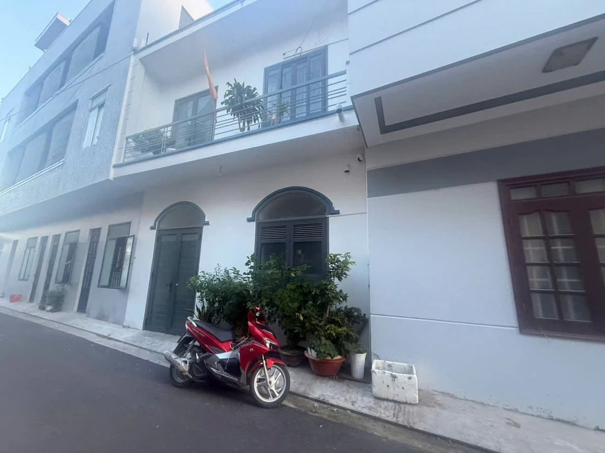Bán nhà Nha Trang 30m² gần biển 2 tỷ 450 - Ảnh 1