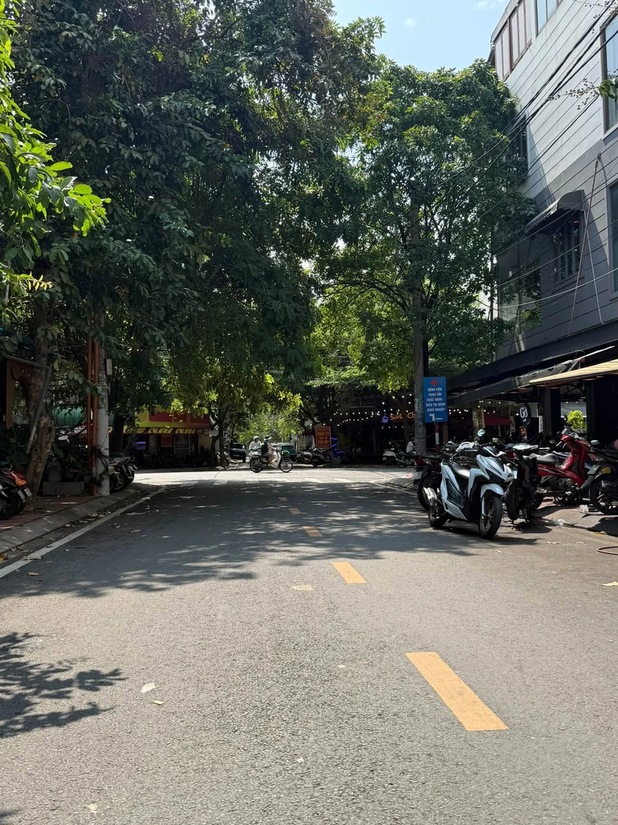 Bán nhà mặt tiền 5 tầng 60m² Quận 8, giá 11 tỷ 950 triệu - Ảnh 1