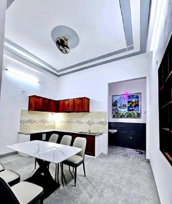 Bán lô đất mặt tiền Trần Quang Diệu 100m2 Phan Thiết 10h00