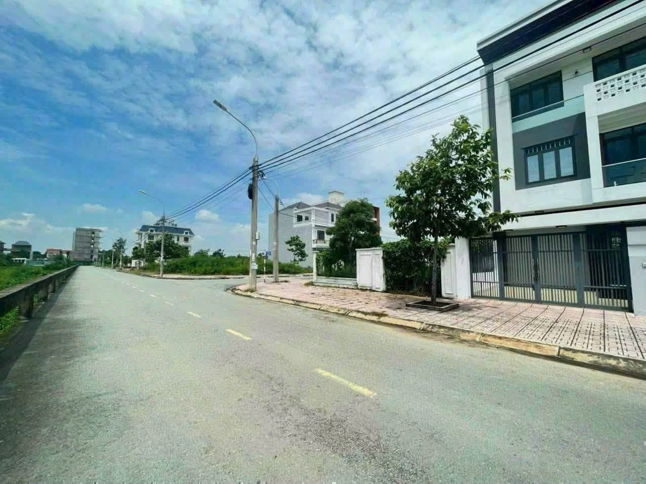 Bán biệt thự khu Phúc Hiếu Đồng Nai 220m² 15 tỷ - Ảnh 1