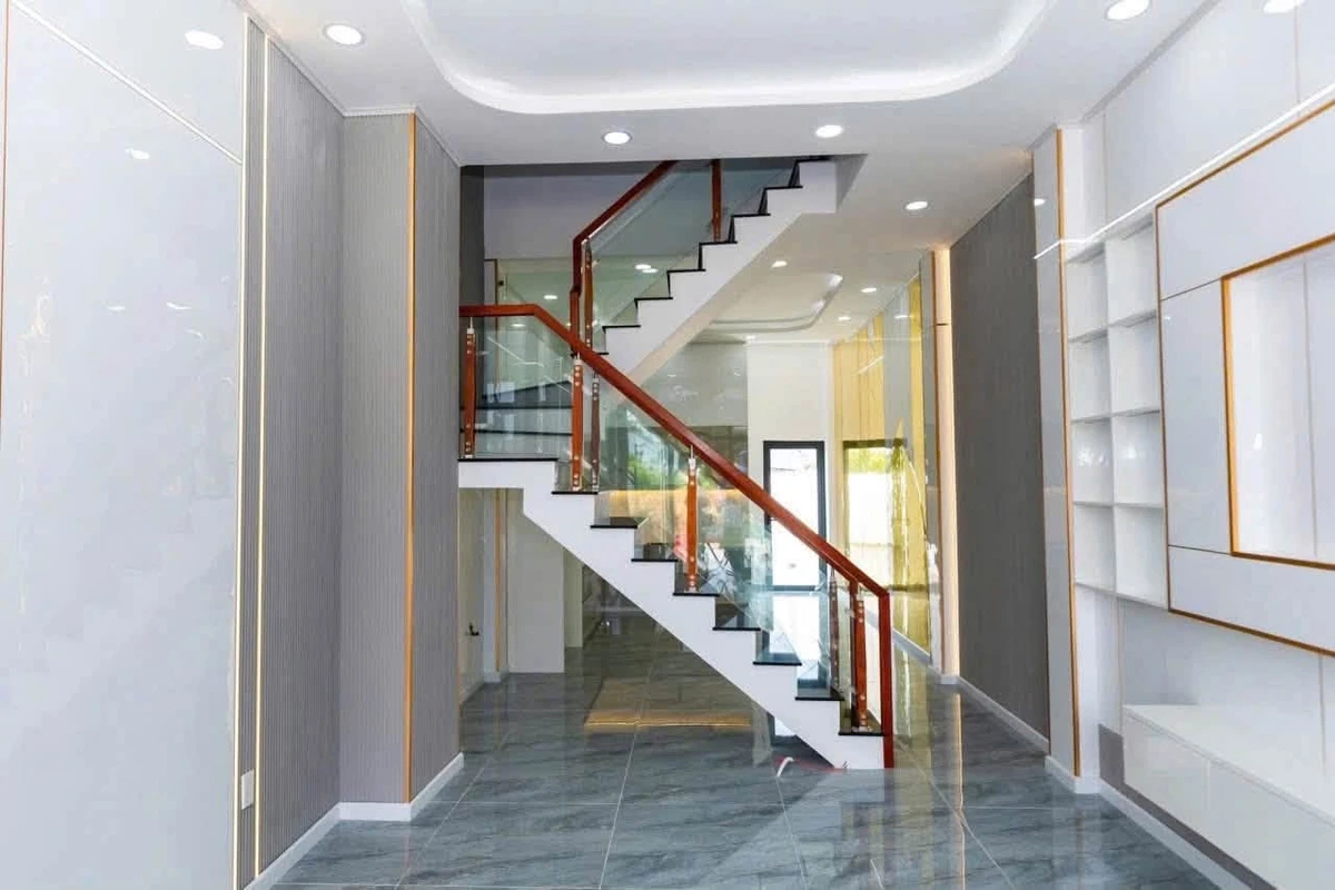 Bán nhà 3 lầu 120m² Thủ Dầu Một Bình Dương 3 tỷ - Ảnh thu nhỏ 2