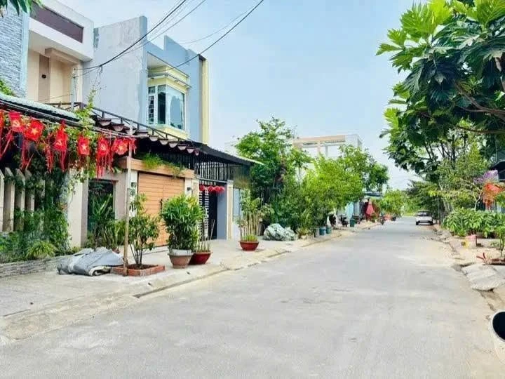 Bán nhà 3 tầng 267m² Hoà Xuân gần 5 tỷ