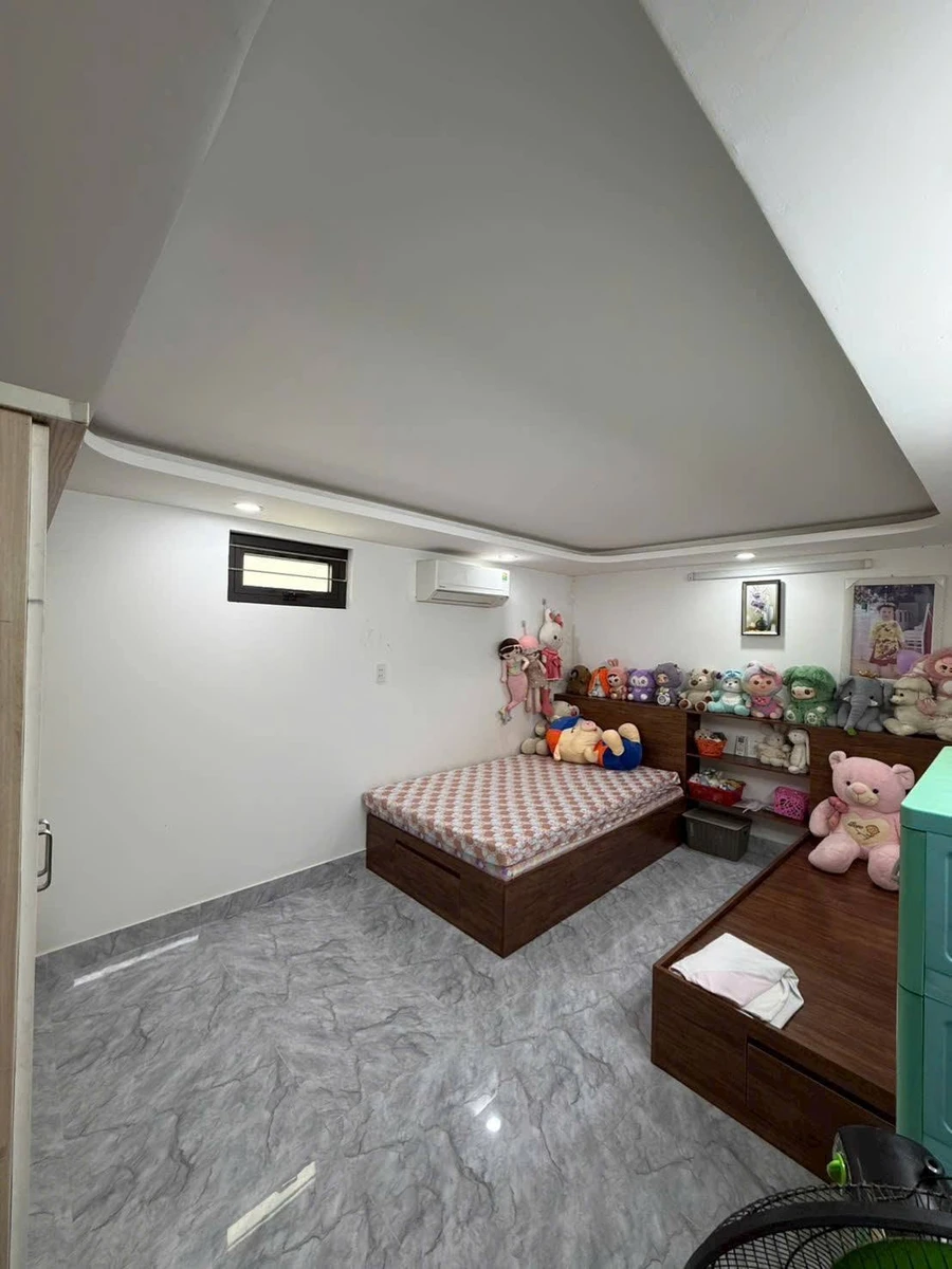 Bán nhà 2 tầng mới đẹp đường Mai Đăng Chơn, Đà Nẵng, hơn 100m², nhỉnh 4 tỷ - Ảnh thu nhỏ 3