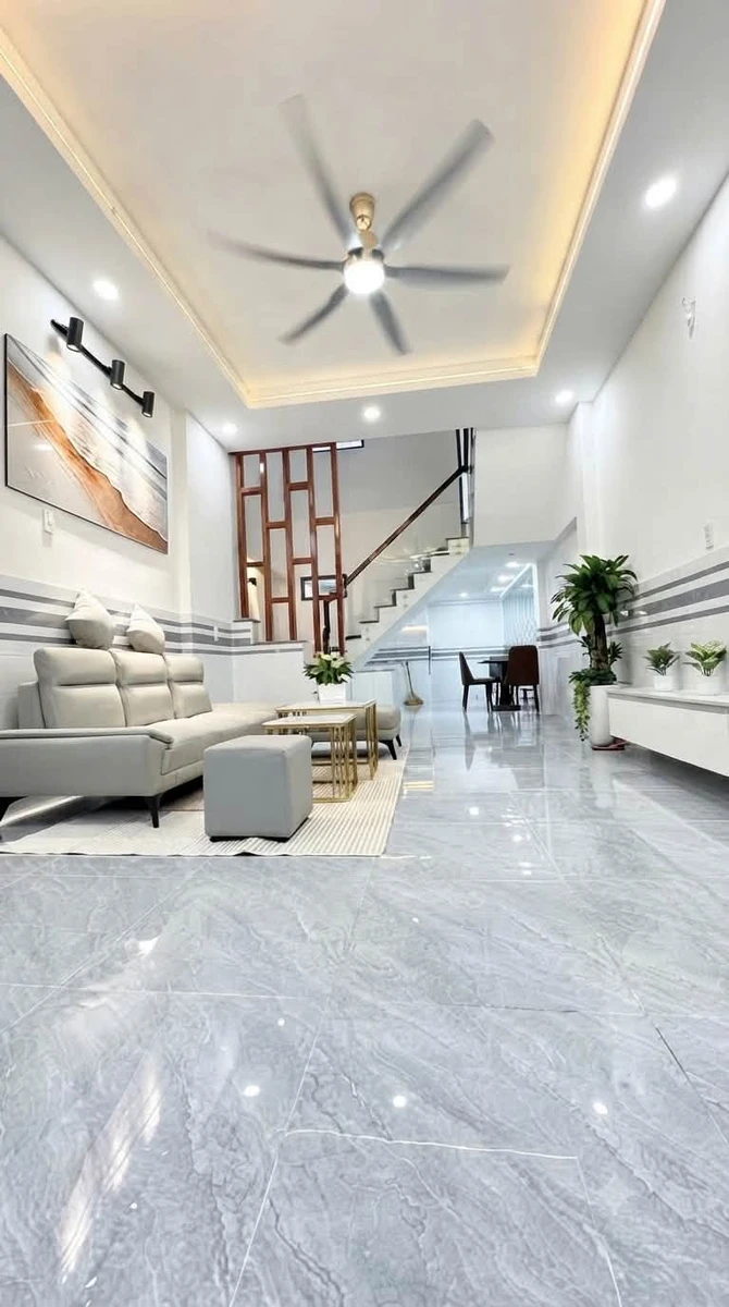 Bán nhà hẻm 3 tầng 4,2x13m, 3PN, giá hơn 5 tỷ, Bình Hưng Hòa, Bình Tân giáp Tân Phú - Ảnh 1