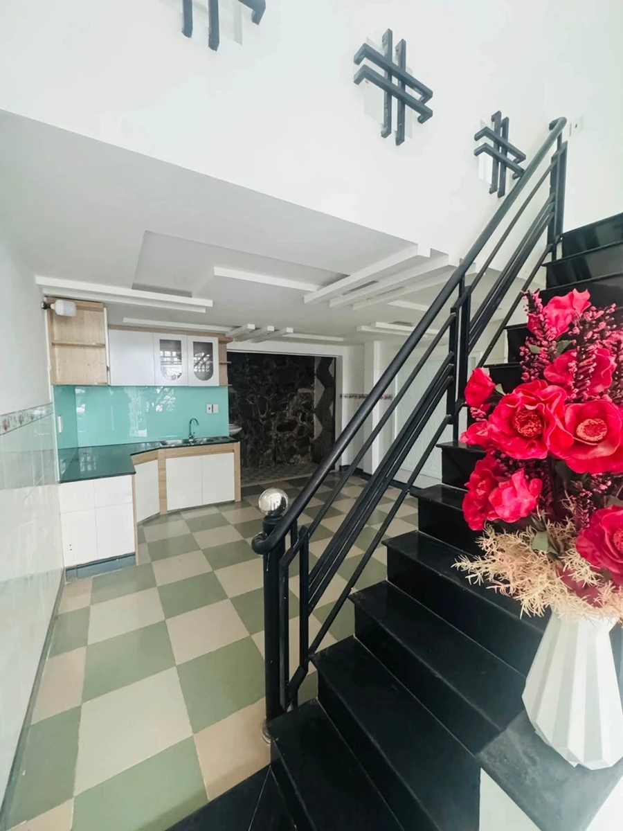 Bán nhà hẻm xe hơi 49m2, 1 trệt 1 lửng, Bình Tân, giá nhỉnh 3 tỷ - Ảnh thu nhỏ 2