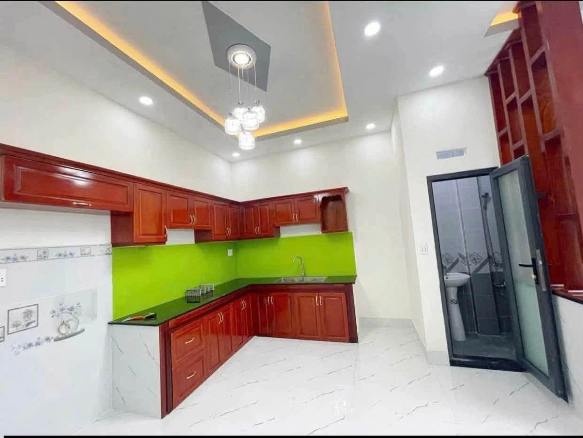 Bán nhà 1 trệt 1 lầu 3PN, 80m2 hoàn công, trung tâm thị trấn Đức Hòa, Long An - Ảnh thu nhỏ 4