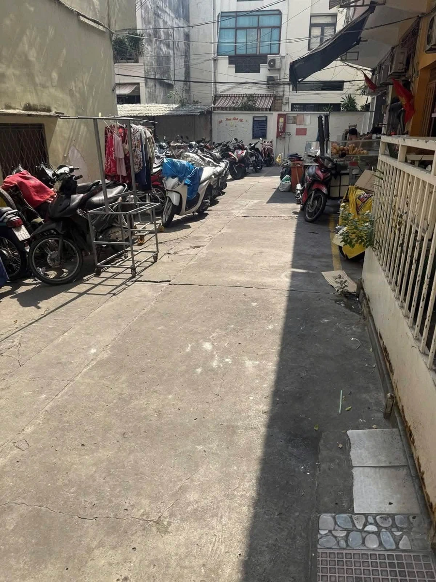 Bán shophouse Quận 5, 4x18m, công nhận 106m², 3PN, full nội thất, giá 5,5 tỷ - Ảnh thu nhỏ 3