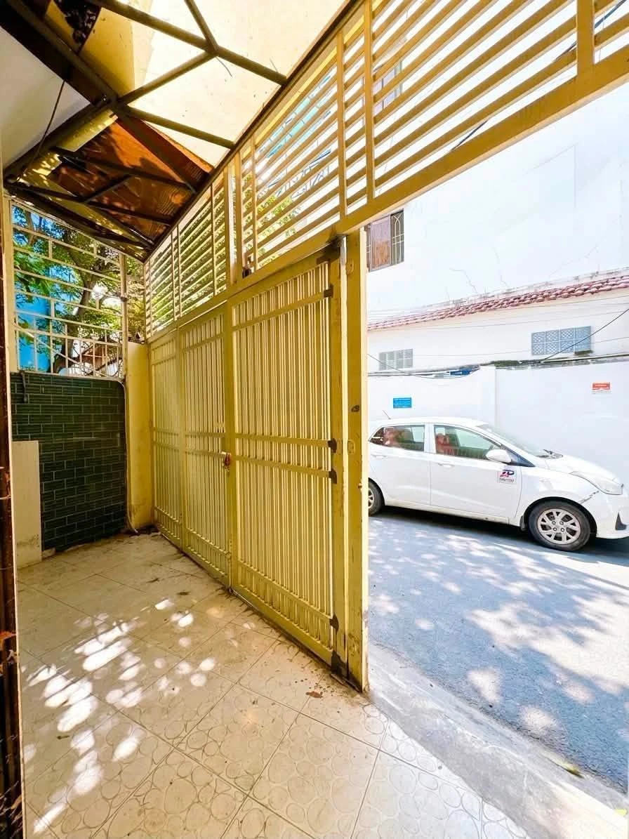 Bán nhà 4 tầng 13 phòng Hẻm Lê Quang Định Bình Thạnh - Ảnh thu nhỏ 2