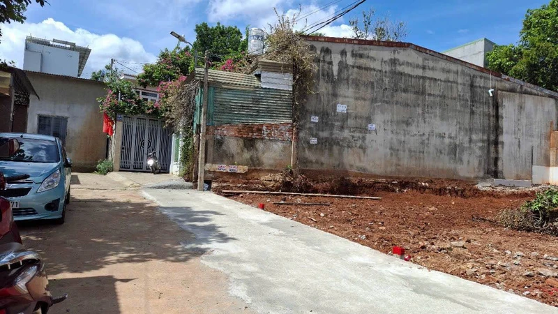 Bán đất 1.000m2 thổ cư tại Lạc Tấn, Tân Trụ, Long An 2lop